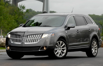 Lincoln MKT Exterior